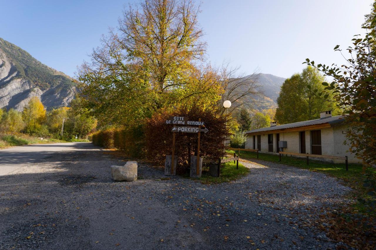 Gite Le Grand Renaud Le Bourg-dʼOisans Esterno foto